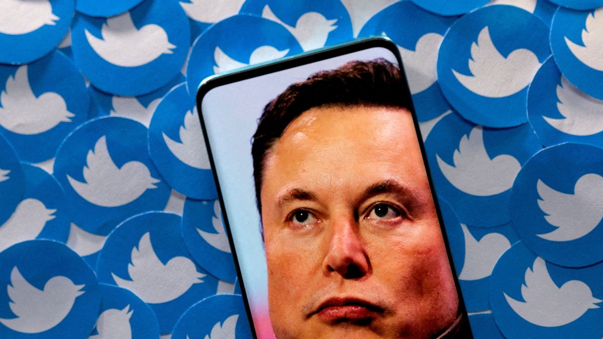 Musk má složit šéfovský post, rozhodli uživatelé Twitteru